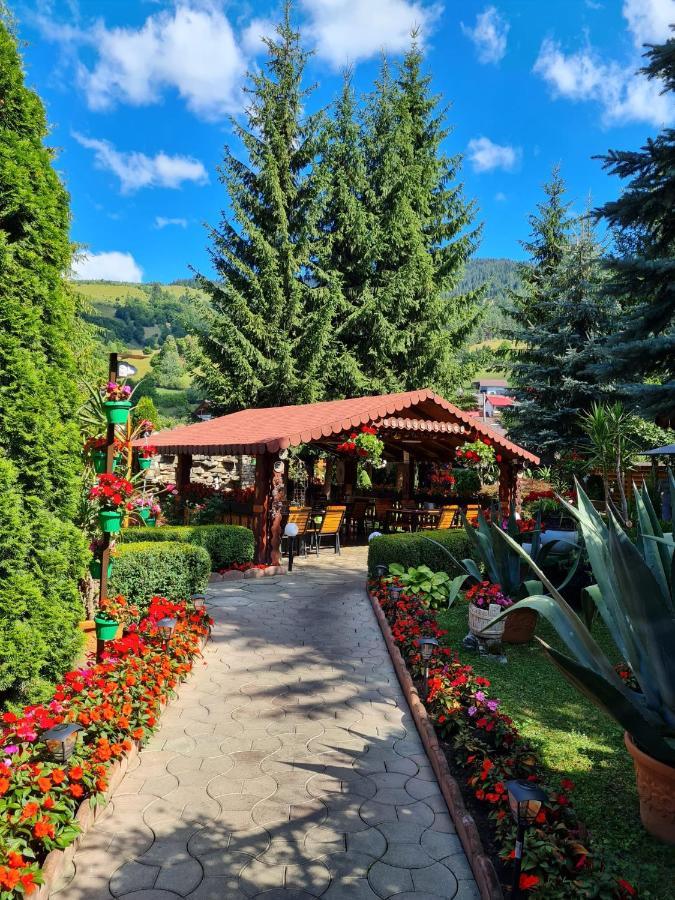 Pensiunea Orizont Farcasa Exteriör bild